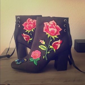 ASOS 🦋 butterfly ankle boot with lace up backing!